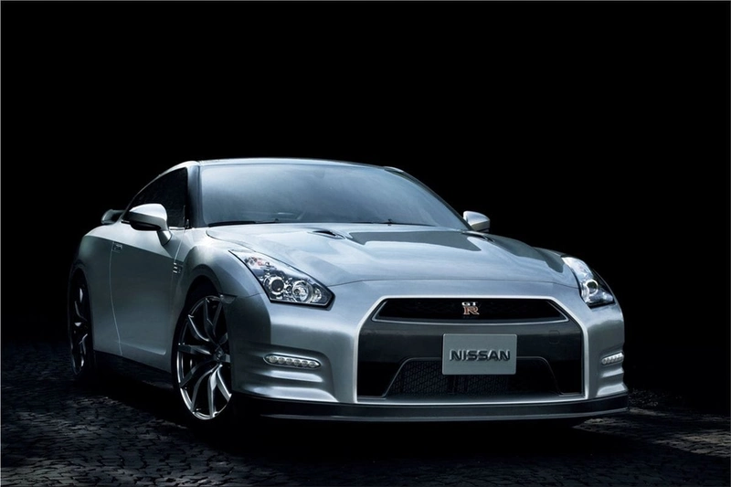 Nissan GT-R