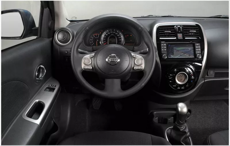 Nissan Micra interior