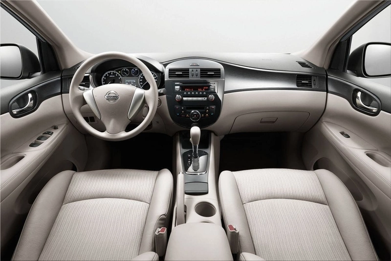 2012 Nissan Tiida