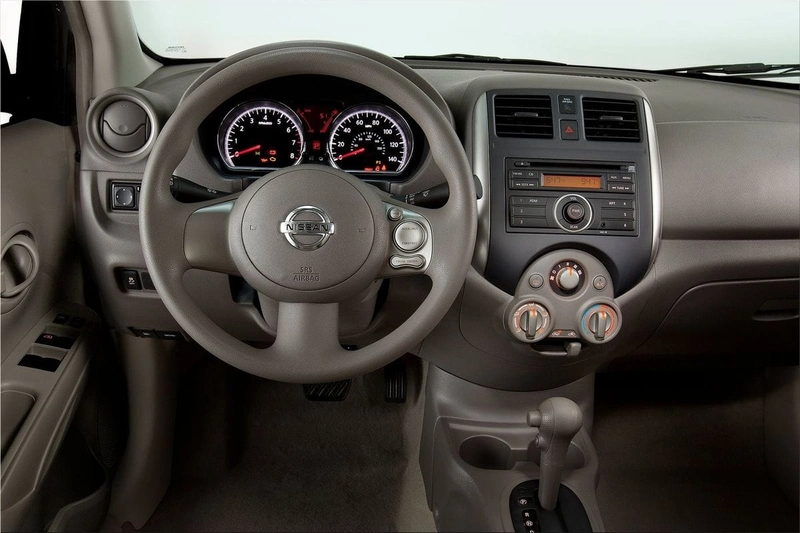 Nissan Versa Sedan