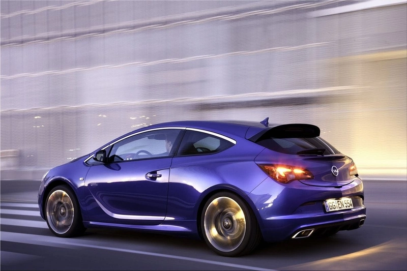 Opel Astra OPC