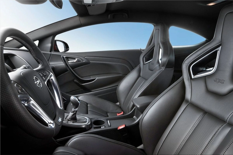 Opel Astra OPC