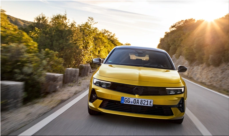 Opel Astra PHEV