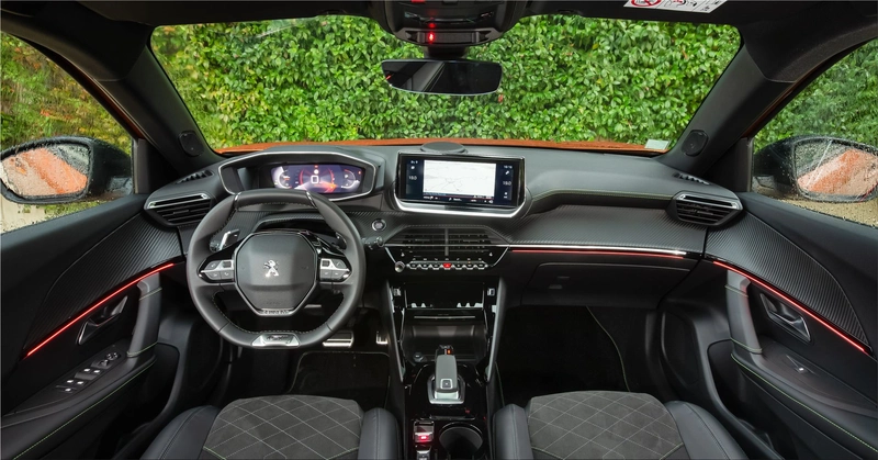 PEUGEOT 2008 compact SUV