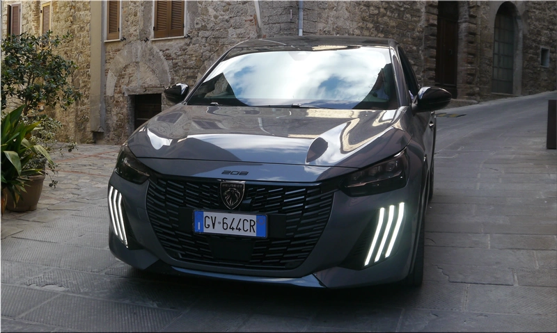 Peugeot 208 GT Hybrid review