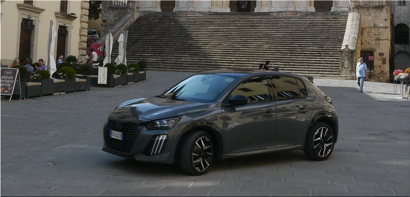 Peugeot 208 GT Hybrid review