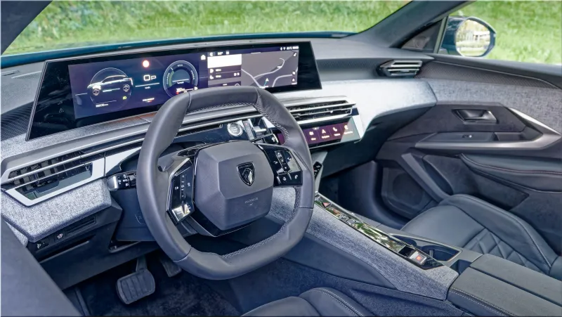 Peugeot 3008 Hybrid Review