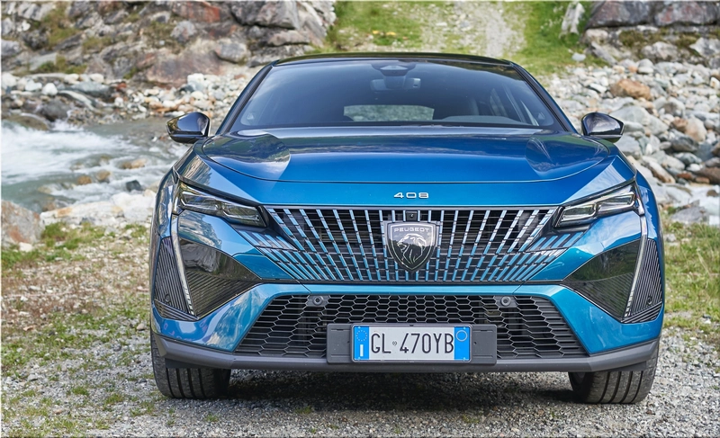 Peugeot 408 Hybrid