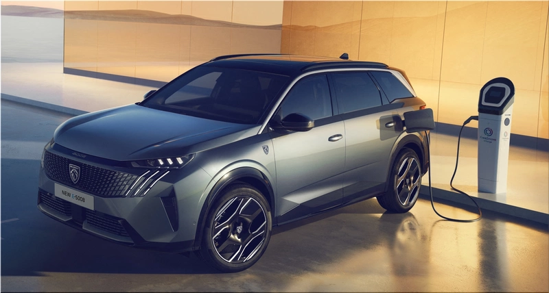 Peugeot e-5008 Electric SUV