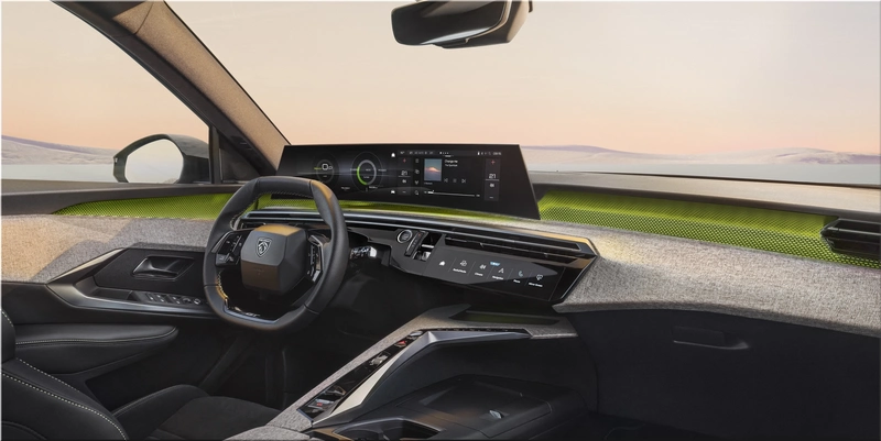 Peugeot e-5008 Electric SUV