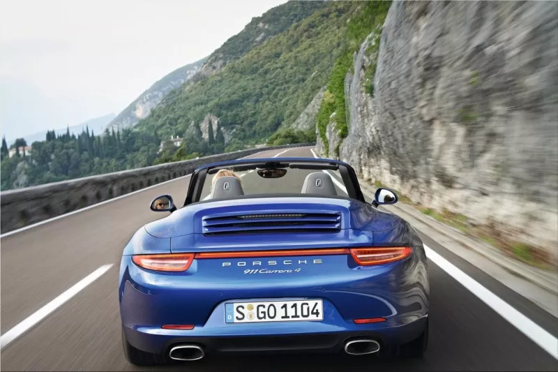 Porsche 911 Carrera 4 Cabriolet