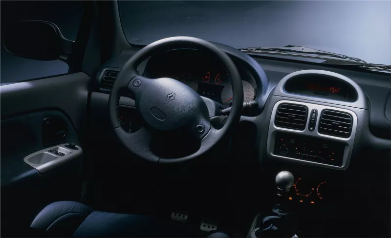 Renault Clio V6