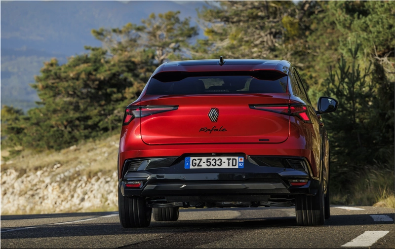 Renault Rafale E-Tech 4x4 300 HP