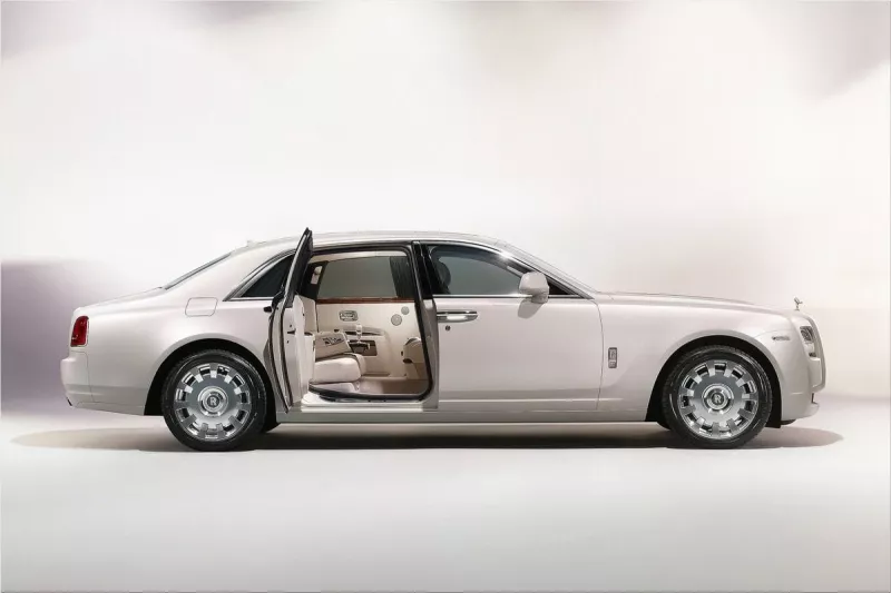 Rolls-Royce Ghost Six Senses Concept