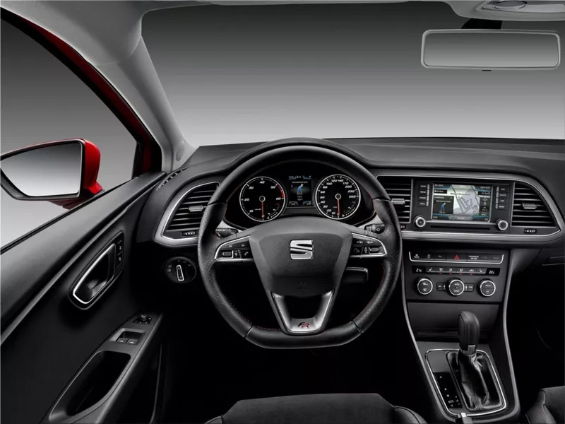 SEAT Leon SC interior