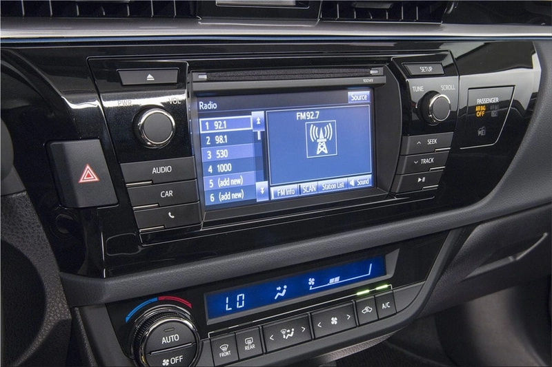 2014 Toyota Corolla interior