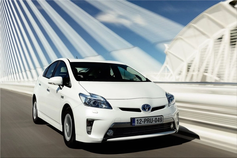 2013 Toyota Prius Plug-in Hybrid