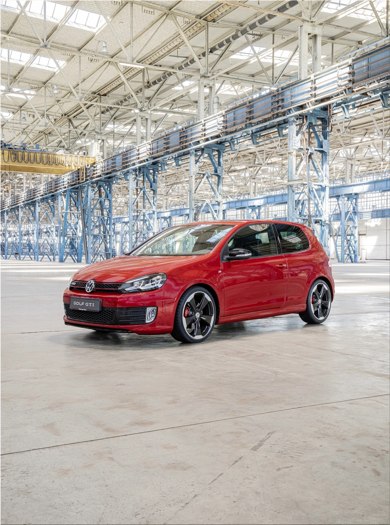 Volkswagen Golf GTI Edition 50