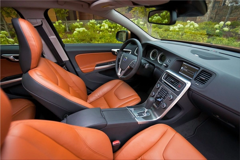 Volvo S60 interior