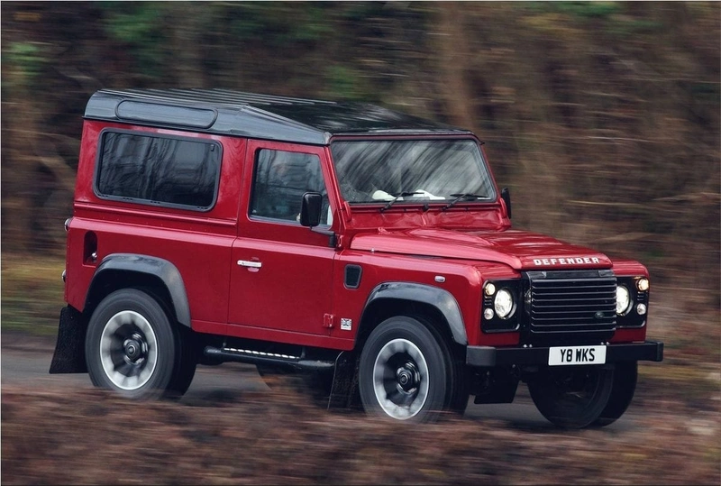 Land Rover Defender Works V8