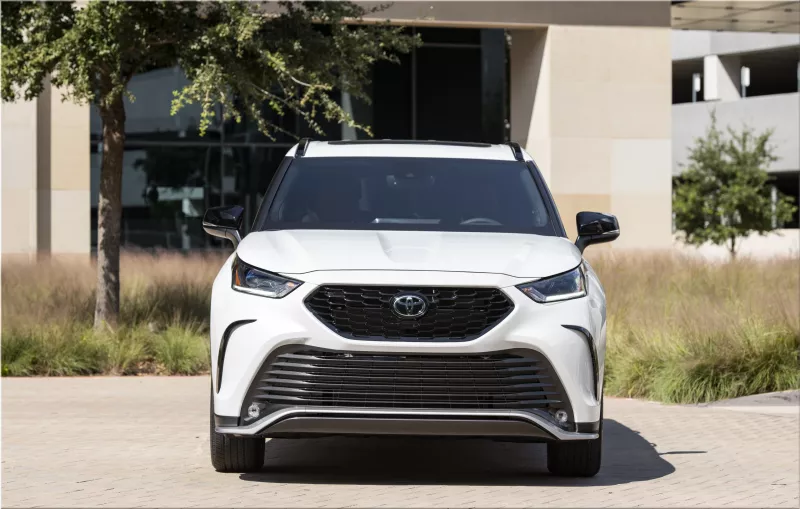 Toyota Highlander Hybrid Nightshade