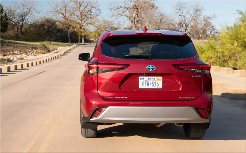 Toyota Highlander Hybrid Nightshade
