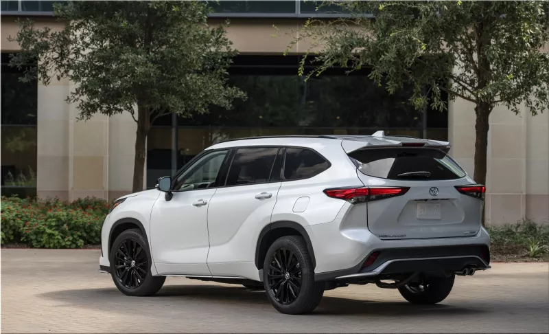 Toyota Highlander Hybrid Nightshade