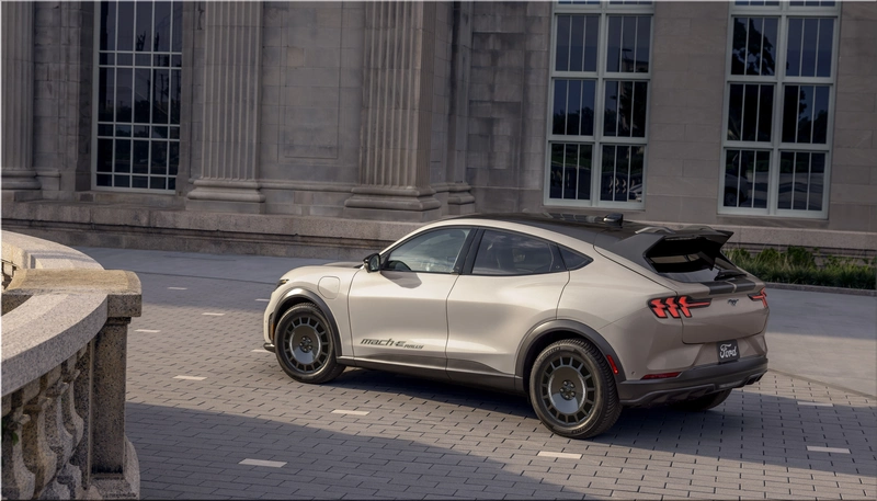 2025 Ford Mustang Mach-E