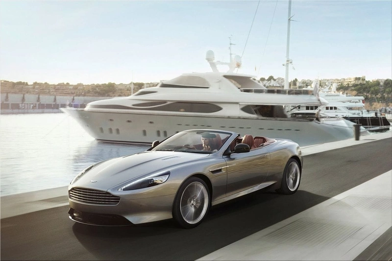 Aston Martin DB9