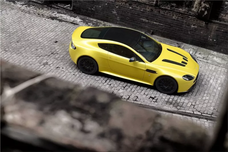 Aston Martin V12 Vantage S