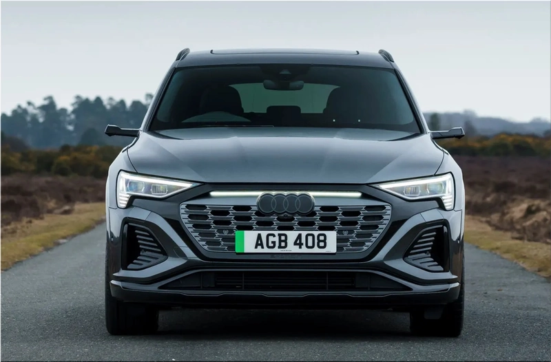 2024 Audi Q8 e-tron