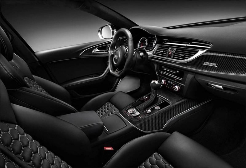 Audi RS6 Avant interior