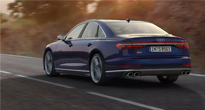 Audi S8