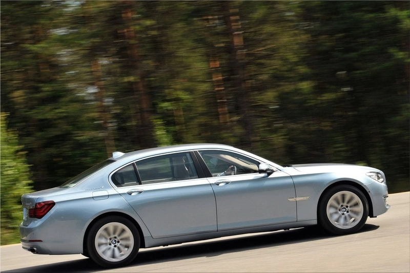BMW 7 ActiveHybrid 2013