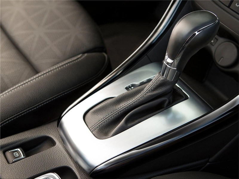Buick Cascada interior