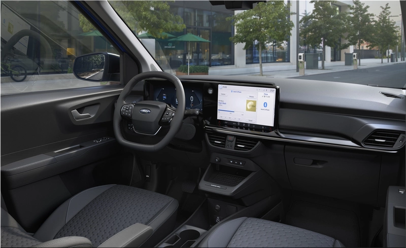 Ford E-Transit Courier 2026