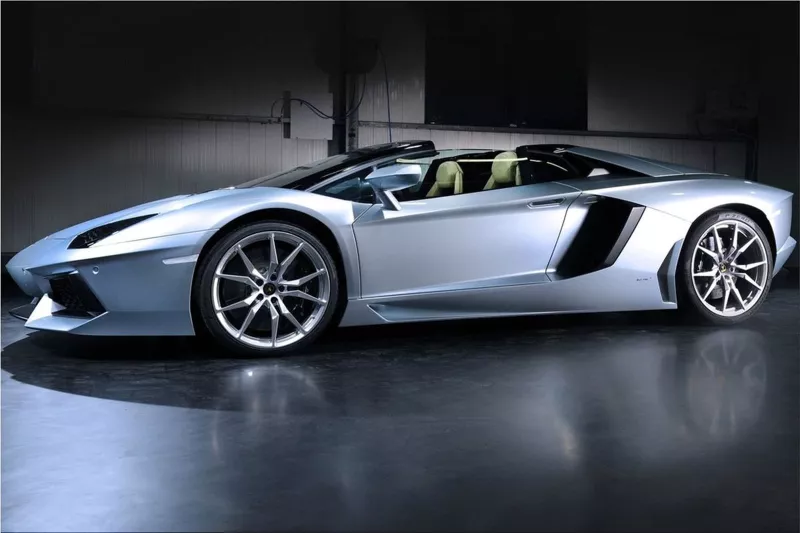 Lamborghini Aventador LP700-4 Roadster