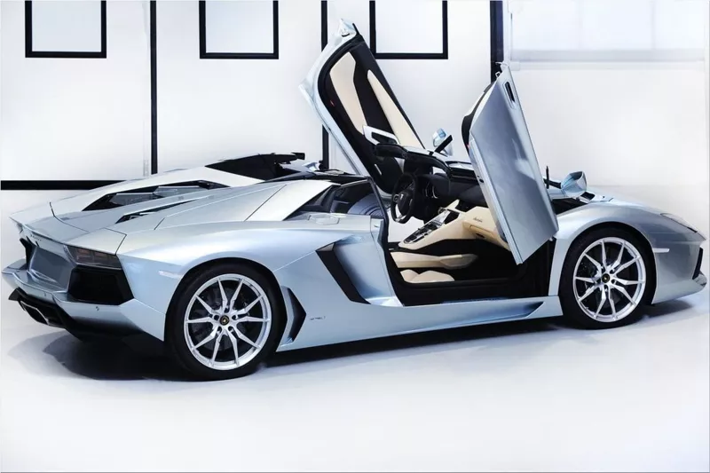 Lamborghini Aventador LP700-4 Roadster
