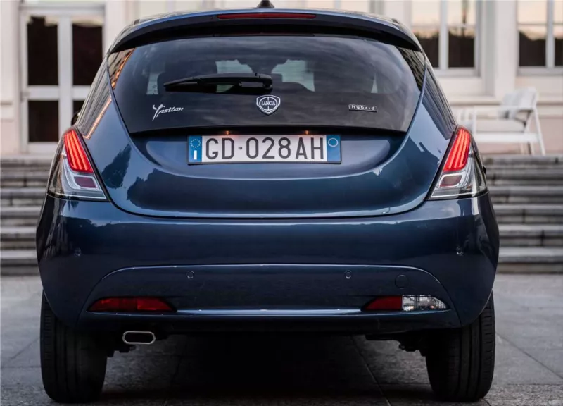 Lancia Ypsilon