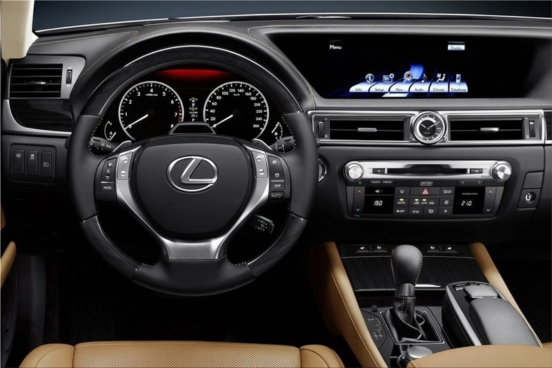 Lexus GS 350 interior