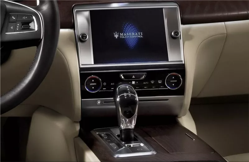 Maserati Quattroporte interior