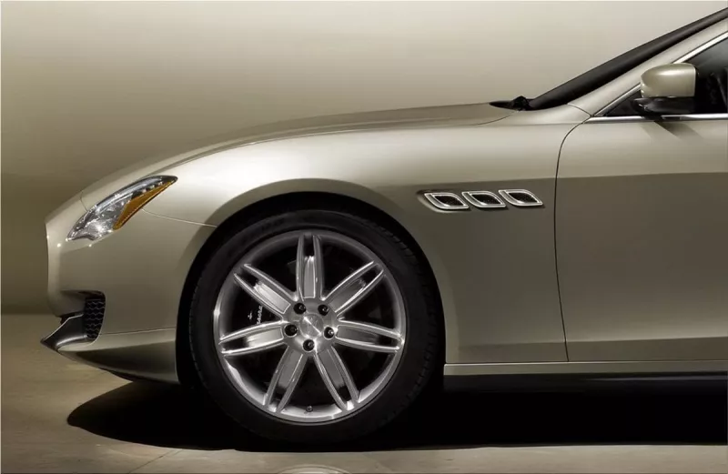 Maserati Quattroporte