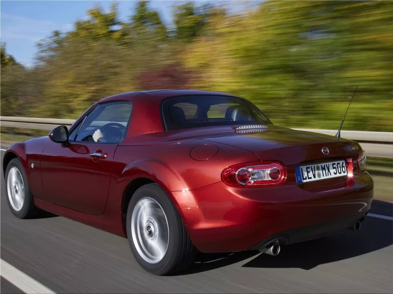 Mazda MX-5 Roadster Coupe