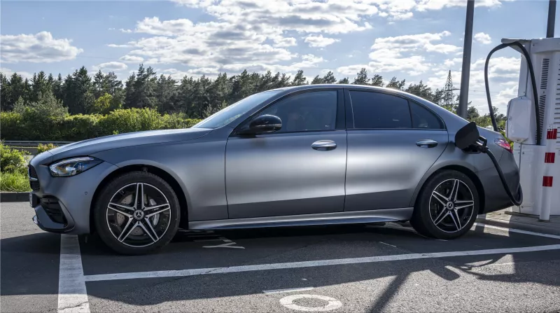 Mercedes-Benz C 300 plug-in hybrid