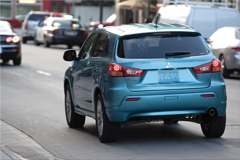 Mitsubishi CUV