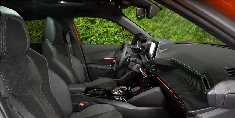 PEUGEOT 2008 compact SUV