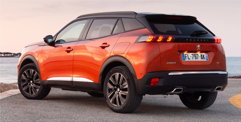 PEUGEOT 2008 compact SUV