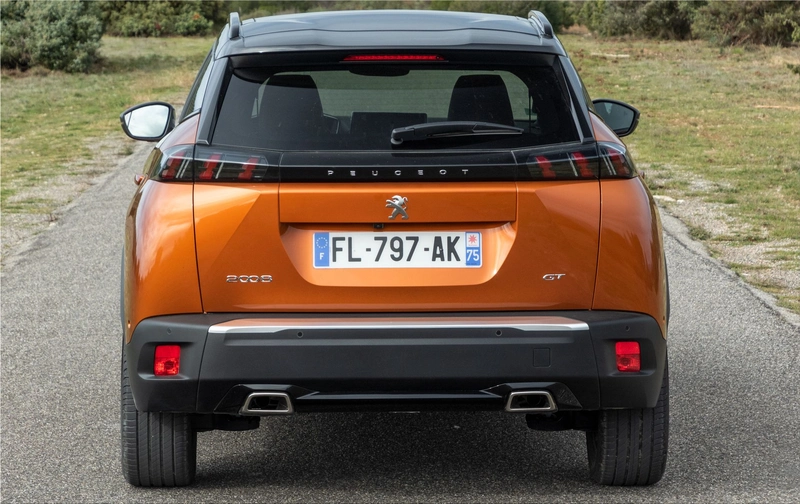 PEUGEOT 2008 compact SUV