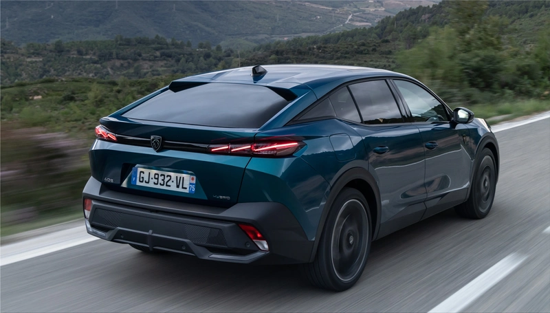 Peugeot 408