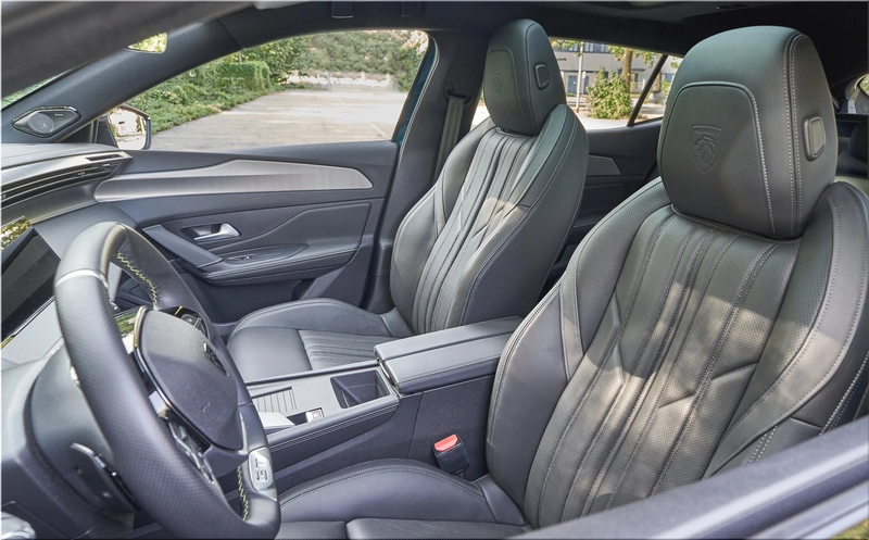 Peugeot 408 Hybrid